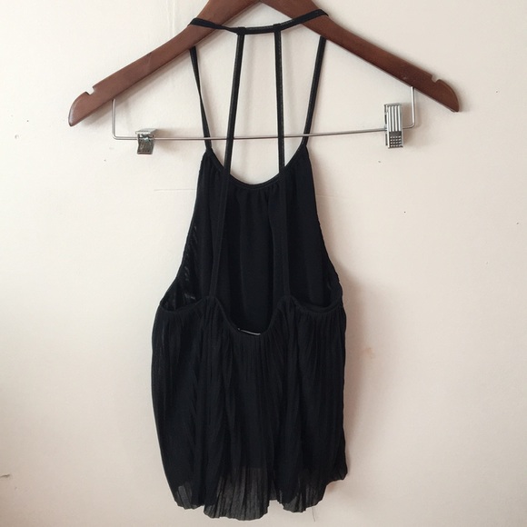 Halter pleated top - Picture 2 of 2